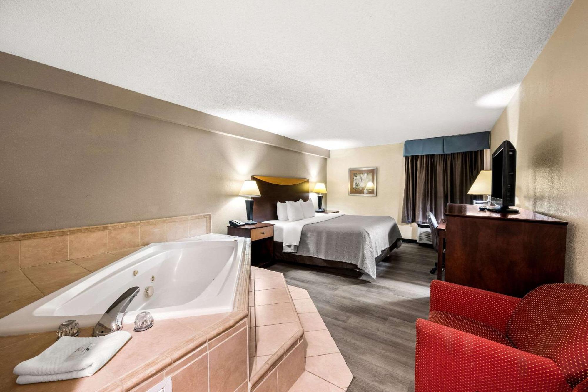 Quality Inn I-81 Exit 23 Bulls Gap Eksteriør billede