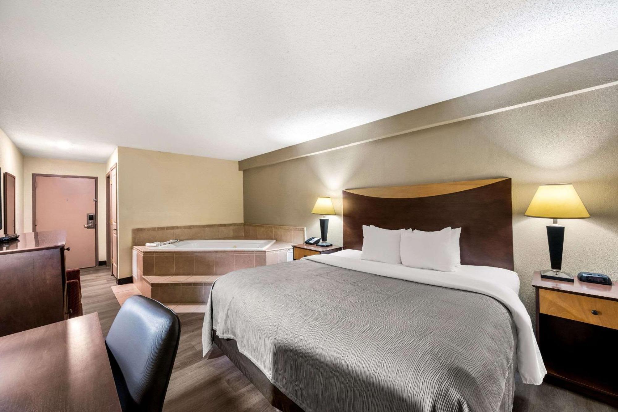 Quality Inn I-81 Exit 23 Bulls Gap Eksteriør billede